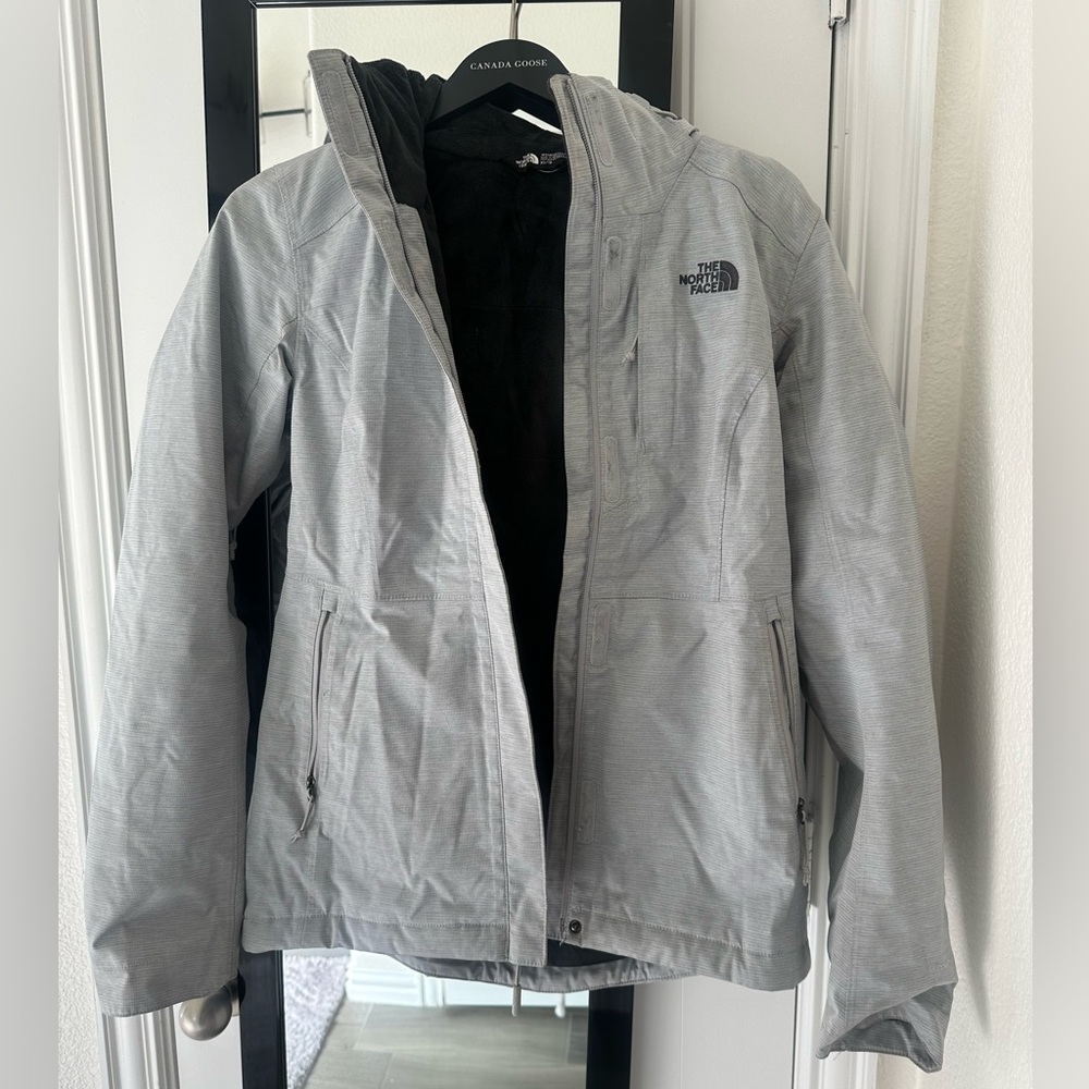North Face Women’s XS mid weight jacket